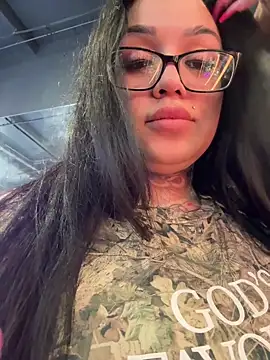 khloelynn online show from February 12, 2026, 8:09 am