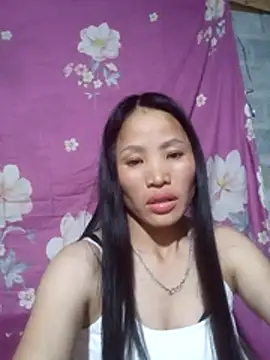 Snapshot of nhynhy11 chatting on February 20, 2026, 2:28 pm nhynhy11 online show from February 20, 2026, 2:28 pm