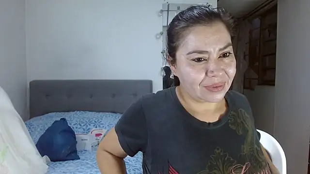 Karo sexy online show from October 4, 2025, 10:30 pm