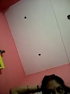 BIG QWEEN NO1 online show from April 10, 2026, 5:56 am