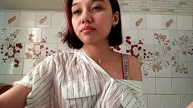 Snapshot of AnnettaBelsito chatting on April 22, 2026, 1:12 pm AnnettaBelsito online show from April 22, 2026, 1:12 pm