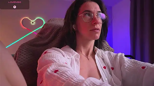 Snapshot of Katy_Kar chatting on March 3, 2026, 8:37 pm Katy Kar online show from March 3, 2026, 8:37 pm