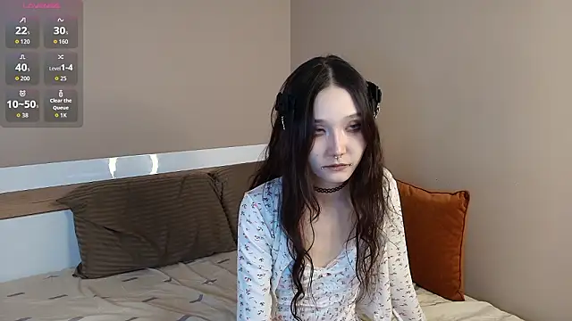 RayReina online show from March 4, 2026, 5:08 pm