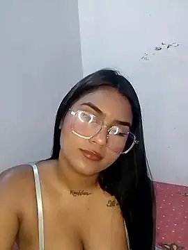 Zoe Renata online show from February 10, 2026, 12:20 pm