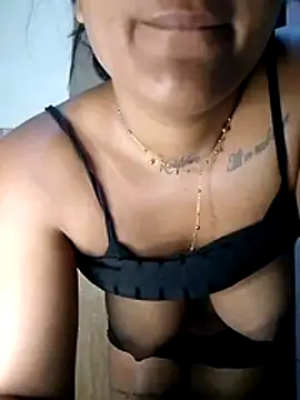 Zoe Renata online show from July 23, 2026, 9:51 am
