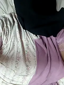 Warda Egy online show from April 9, 2026, 2:11 pm