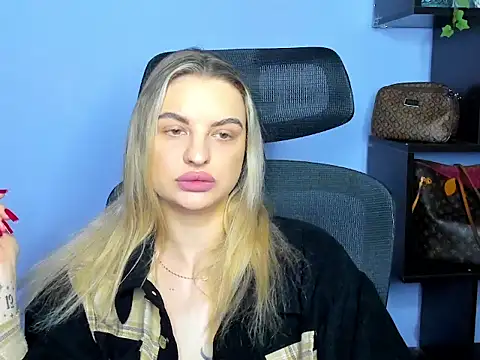 Snapshot of BlankaXCute chatting on February 18, 2026, 7:37 am BlankaXCute online show from February 18, 2026, 7:37 am