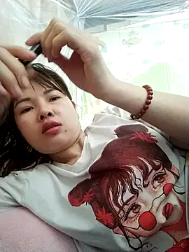 Snapshot of Loyalty-love chatting on February 14, 2026, 12:40 am Loyalty-love online show from February 14, 2026, 12:40 am