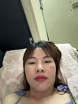 Snapshot of Loyalty-love chatting on March 4, 2026, 2:12 pm Loyalty-love online show from March 4, 2026, 2:12 pm