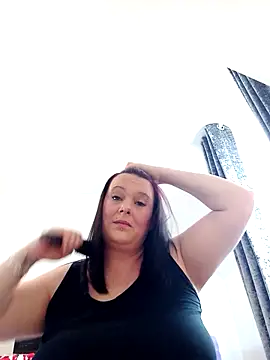 Snapshot of louisa36 chatting on March 4, 2026, 9:59 am louisa36 online show from March 4, 2026, 9:59 am