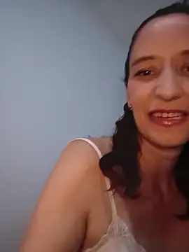 Aurabloom 1 online show from April 3, 2026, 12:41 am