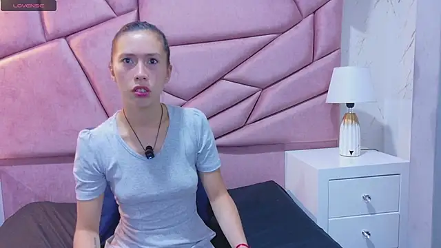 Snapshot of kimberlypink_ chatting on February 8, 2026, 11:35 am kimberlypink online show from February 8, 2026, 11:35 am