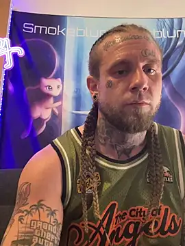 Smokebluntafterblunt online show from April 14, 2026, 11:44 pm