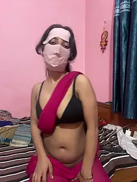 Snapshot of Hello_Priya16 chatting on July 21, 2026, 7:05 pm Hello Priya16 online show from July 21, 2026, 7:05 pm