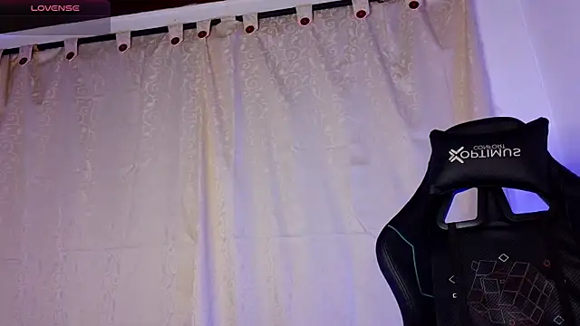  Yourdoll online show from April 18, 2026, 8:42 pm