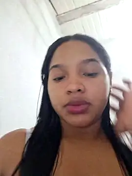 AnnaMil3J online show from March 3, 2026, 6:36 pm