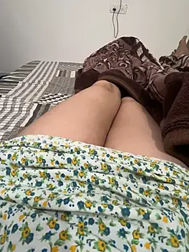 unicornbabe23 online show from May 17, 2026, 8:49 pm
