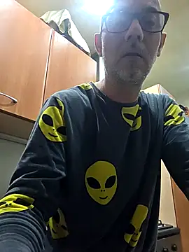 pareja47 online show from February 28, 2026, 1:28 am