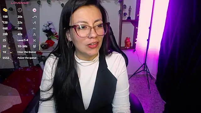 QueenRose94 online show from March 4, 2026, 12:22 pm