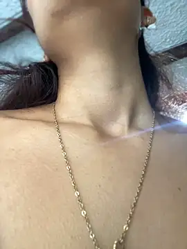 -BabyLuna online show from March 13, 2026, 1:18 pm