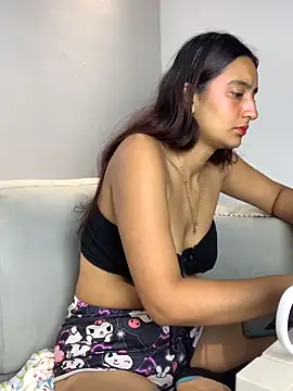 -BabyLuna online show from March 30, 2026, 12:28 pm