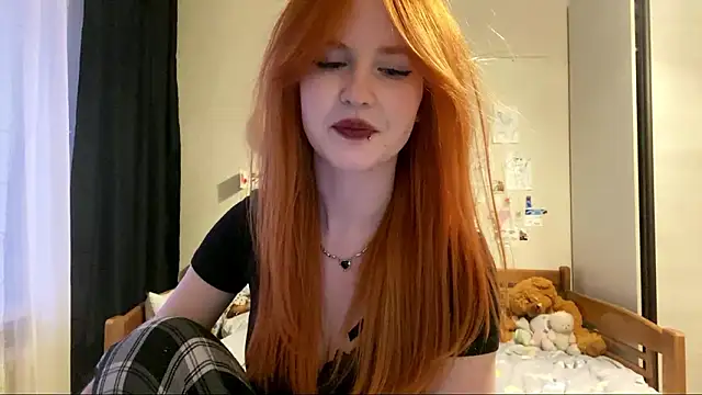 Snapshot of DynaLoom chatting on March 19, 2026, 3:27 pm DynaLoom online show from March 19, 2026, 3:27 pm