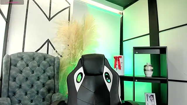 Snapshot of Abi_sexxx1 chatting on February 17, 2026, 8:37 pm Abi sexxx1 online show from February 17, 2026, 8:37 pm