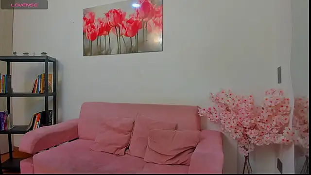 Kitty f00x online show from July 2, 2026, 7:20 pm