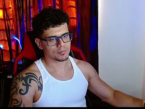 Logan0626 online show from February 11, 2026, 9:20 pm