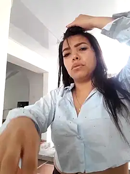 Snapshot of Ariana_Castillo__ chatting on March 18, 2026, 12:19 pm Ariana Castillo online show from March 18, 2026, 12:19 pm