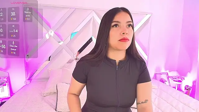 Snapshot of Ariana_Castillo__ chatting on March 19, 2026, 1:37 pm Ariana Castillo online show from March 19, 2026, 1:37 pm