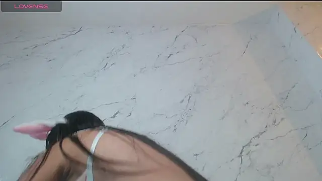 lili mint tf online show from April 8, 2026, 9:09 am