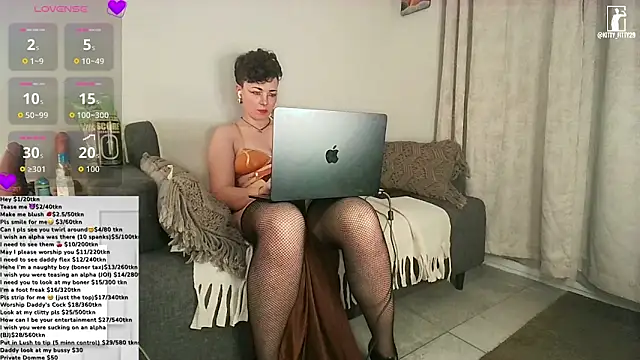 kittyfitty29 online show from February 16, 2026, 5:03 am