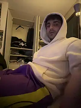 elia2711 online show from February 11, 2026, 1:43 am