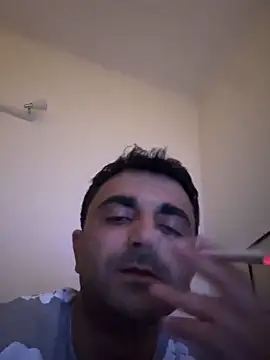 elia2711 online show from March 26, 2026, 11:43 pm