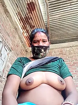 Snapshot of Kirti_sacsena chatting on March 13, 2026, 8:54 am Kirti sacsena online show from March 13, 2026, 8:54 am