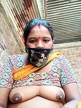 Snapshot of Kirti_sacsena chatting on March 14, 2026, 9:48 am Kirti sacsena online show from March 14, 2026, 9:48 am