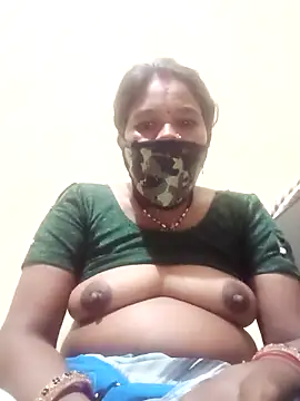 Snapshot of Kirti_sacsena chatting on March 15, 2026, 5:30 pm Kirti sacsena online show from March 15, 2026, 5:30 pm