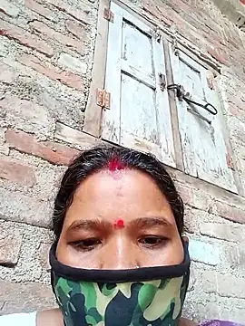 Snapshot of Kirti_sacsena chatting on April 8, 2026, 9:09 am Kirti sacsena online show from April 8, 2026, 9:09 am
