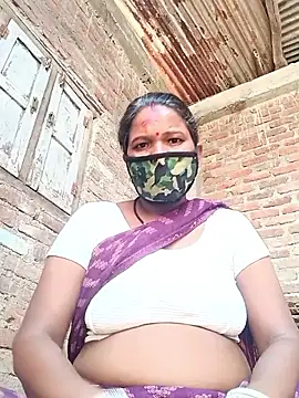 Snapshot of Kirti_sacsena chatting on April 28, 2026, 9:14 am Kirti sacsena online show from April 28, 2026, 9:14 am