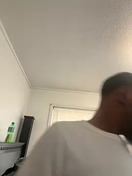 pussyeater - online show from April 9, 2026, 10:37 pm