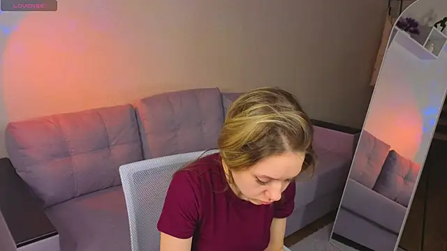 Mini Allice online show from February 23, 2026, 1:03 am