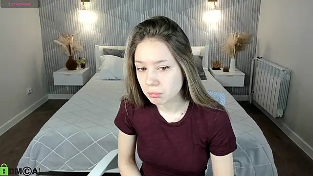 Mini Allice online show from March 4, 2026, 12:49 am