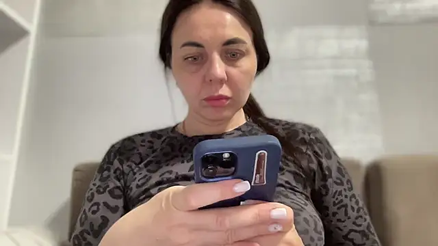 Darsy Rox online show from April 2, 2026, 4:37 pm