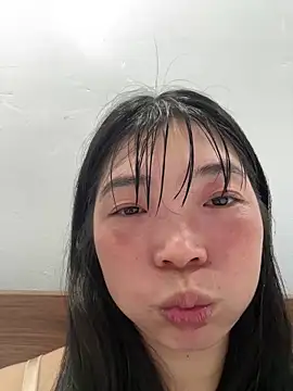 cuty lusy online show from February 17, 2026, 2:13 pm