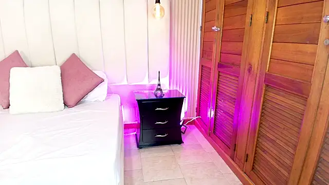 Sol Midelton online show from February 21, 2026, 12:39 pm