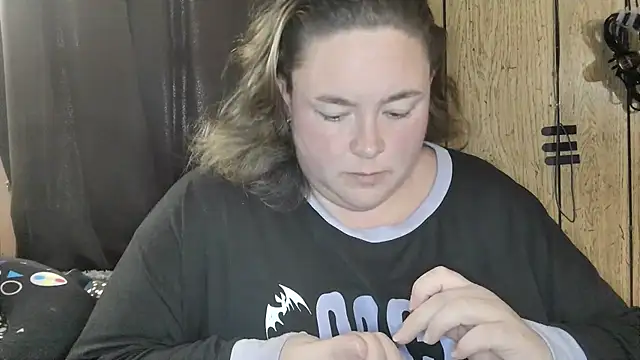 ladylynn13 online show from April 7, 2026, 8:42 pm