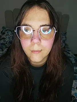 its lauu  online show from April 6, 2026, 4:57 am