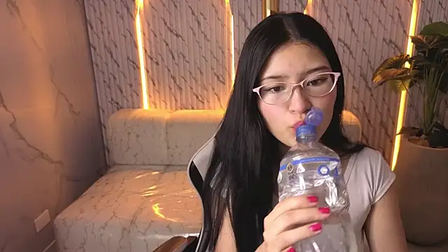 dani tf online show from March 5, 2026, 12:45 pm