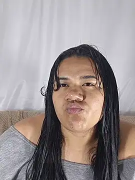 Snapshot of lumi_bellx chatting on June 25, 2026, 5:23 am lumi bellx online show from June 25, 2026, 5:23 am